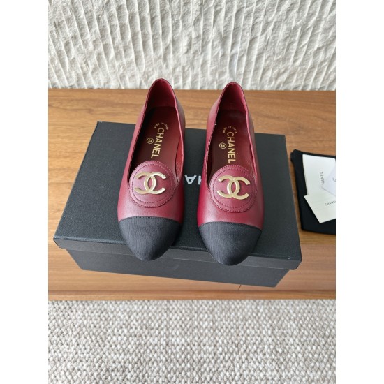CHANEL Loafers