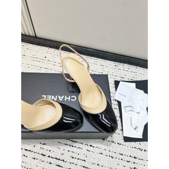 CHANEL Pumps and Slingbacks