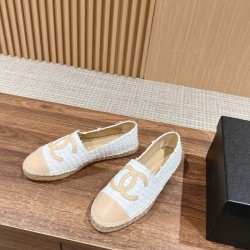 CHANEL Espadrilles
