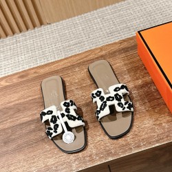 Hermes Slippers