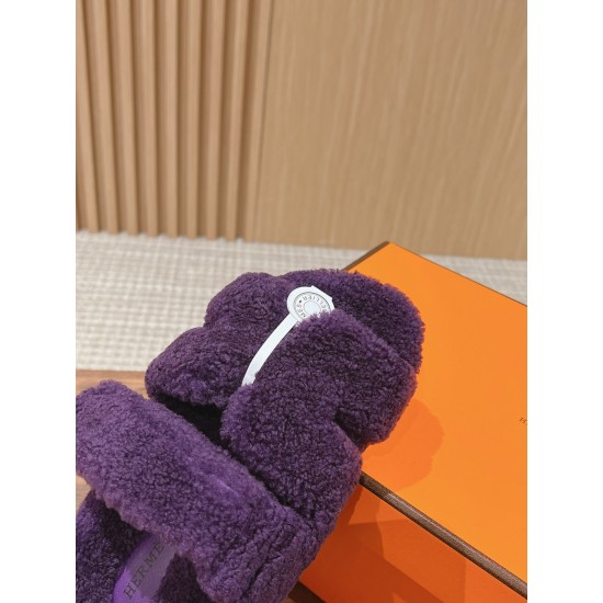 Hermes Slippers