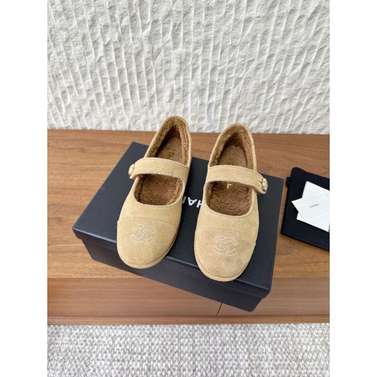 CHANEL Loafers