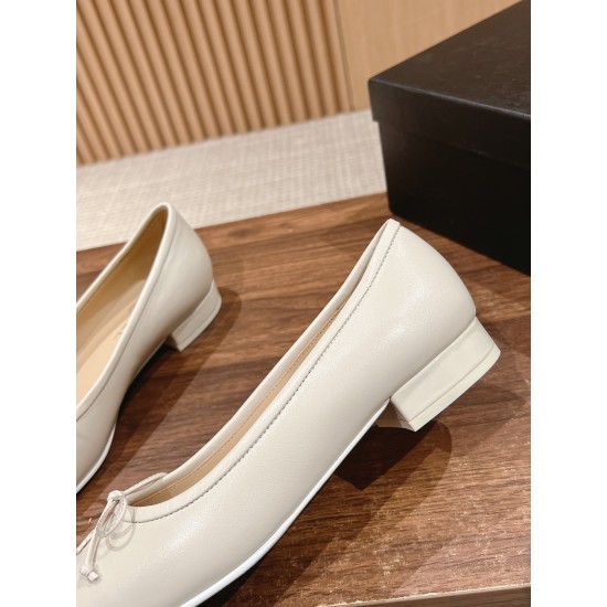CHANEL Ballerinas