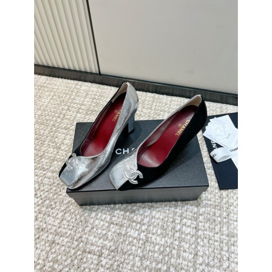 CHANEL Pumps and Slingbacks