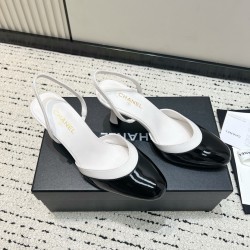 CHANEL Pumps and Slingbacks