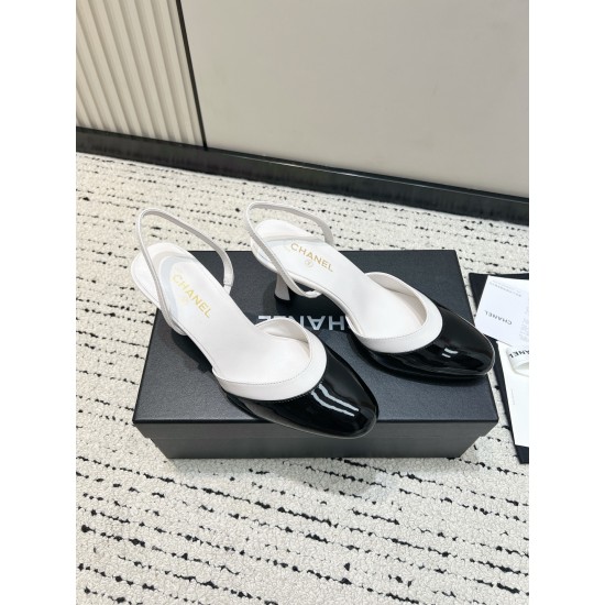 CHANEL Pumps and Slingbacks