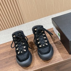 CHANEL Sneakers