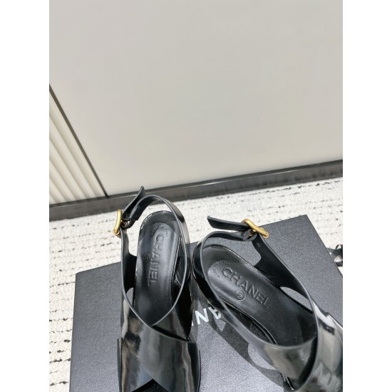 CHANEL Pumps and Slingbacks