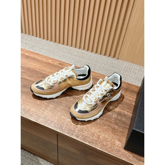 CHANEL Sneakers