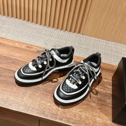 CHANEL Sneakers