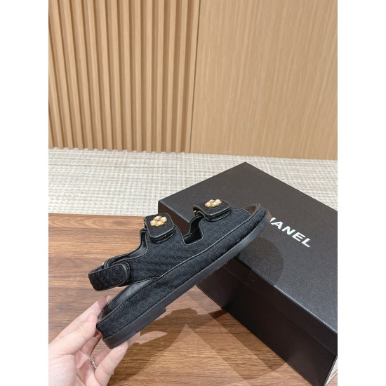 CHANEL Sandals