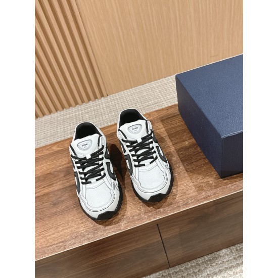 Dior Sneakers