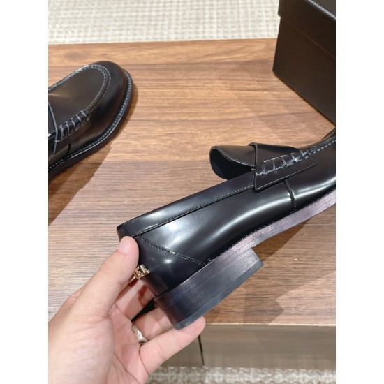 CHANEL Loafers