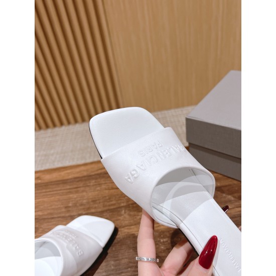  Balenciaga Slippers