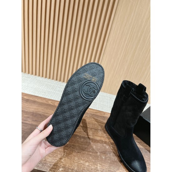 CHANEL Boots
