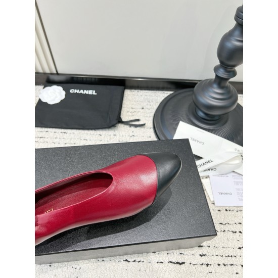 CHANEL Pumps and Slingbacks