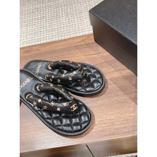 CHANEL Slippers