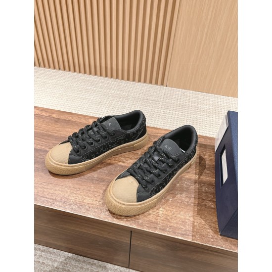 Dior Sneakers