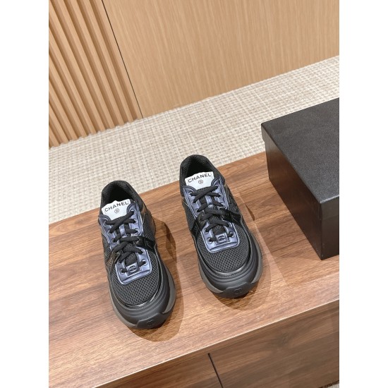 CHANEL Sneakers