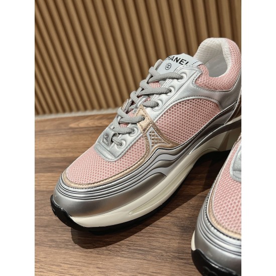 CHANEL Sneakers