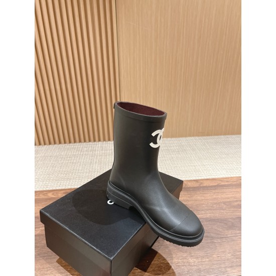 CHANEL Boots
