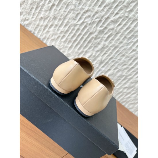 CHANEL Loafers