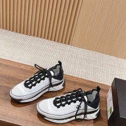 CHANEL Sneakers
