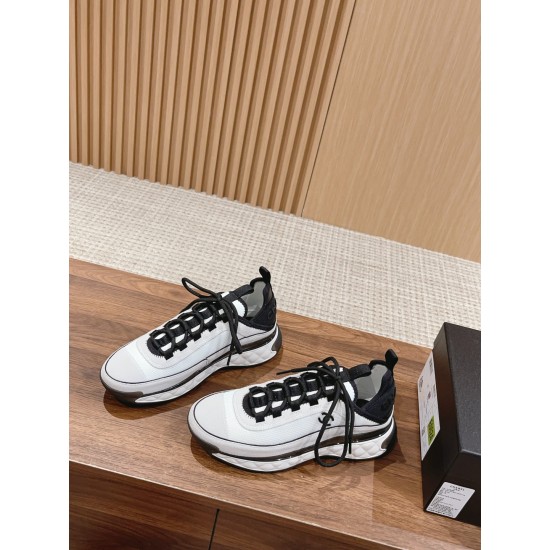 CHANEL Sneakers