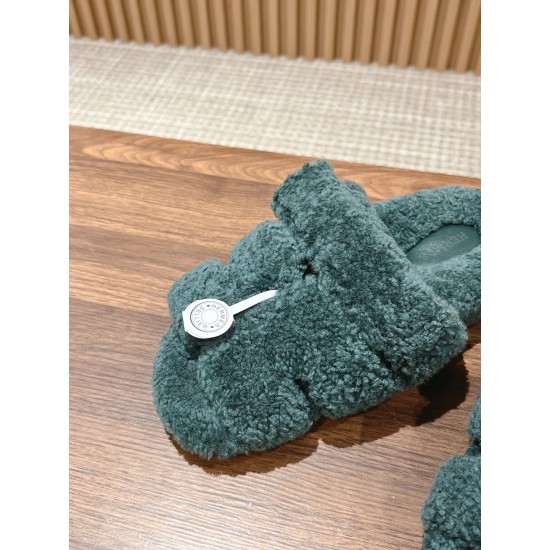 Hermes Slippers