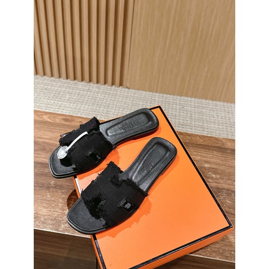 Hermes Slippers