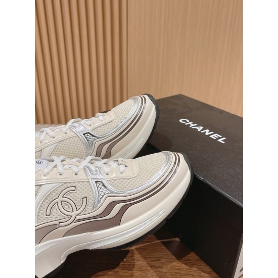 CHANEL Sneakers