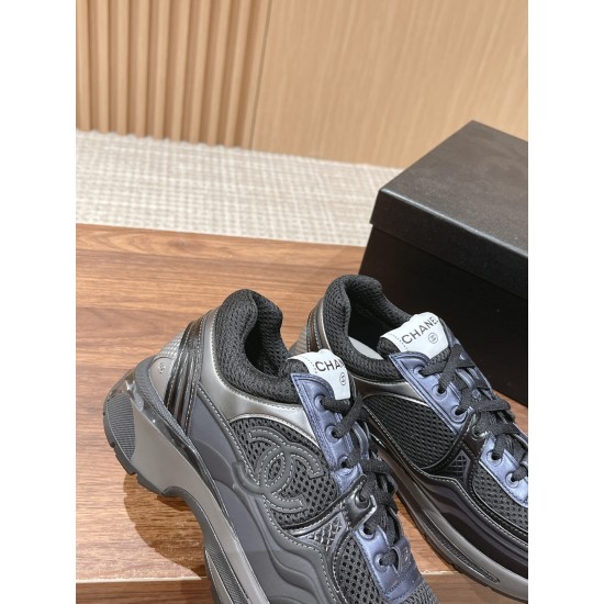 CHANEL Sneakers