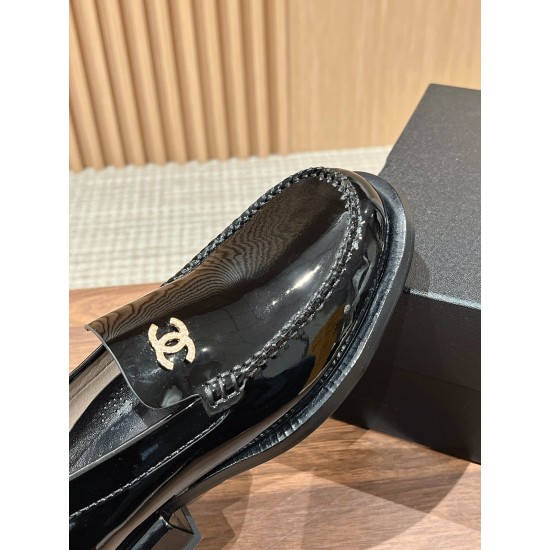 CHANEL Loafers