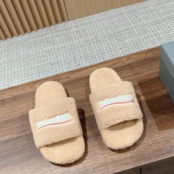  Balenciaga Slippers