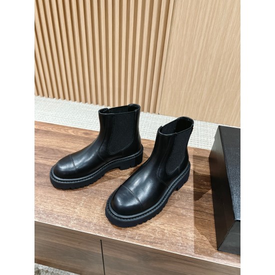 CHANEL Boots