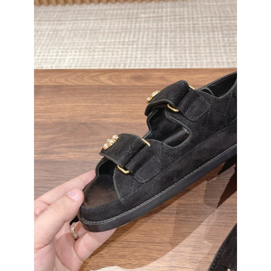 CHANEL Sandals