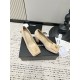 CHANEL Pumps and Slingbacks