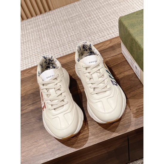 Gucci Sneakers