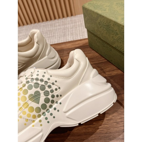 Gucci Sneakers