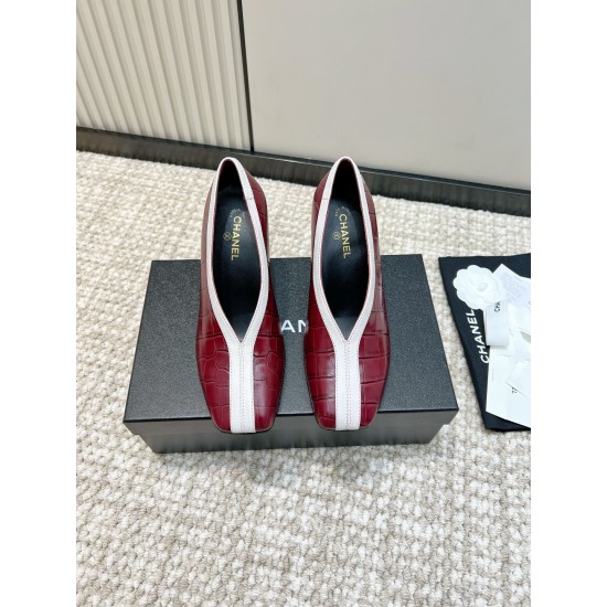 CHANEL Pumps and Slingbacks