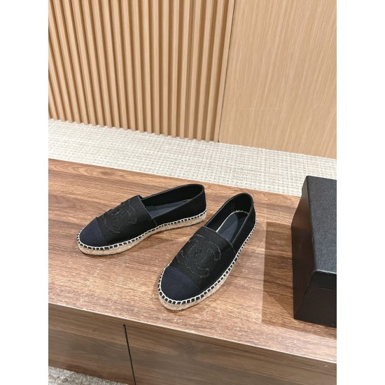 CHANEL Espadrilles