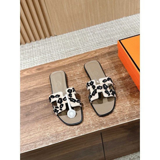 Hermes Slippers