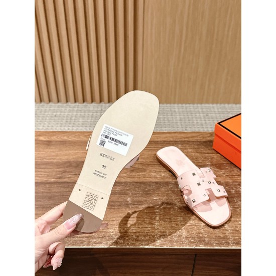 Hermes Slippers