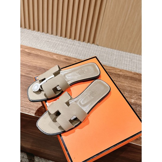 Hermes Slippers