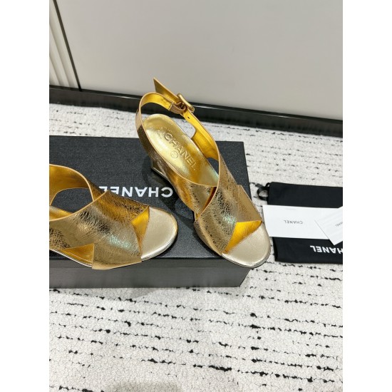 CHANEL Pumps and Slingbacks
