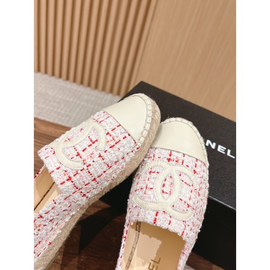 CHANEL Espadrilles