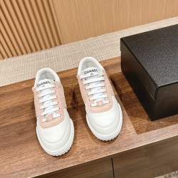 CHANEL Sneakers