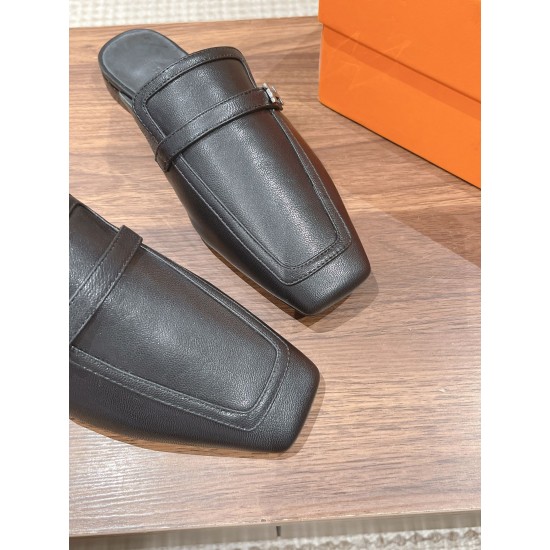 Hermes Iota mule