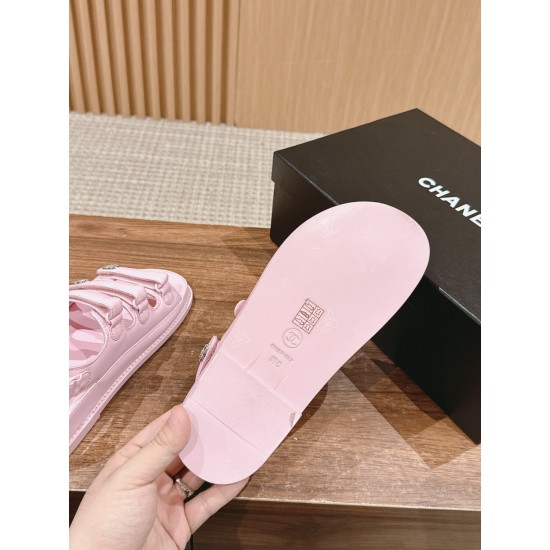 CHANEL Sandals