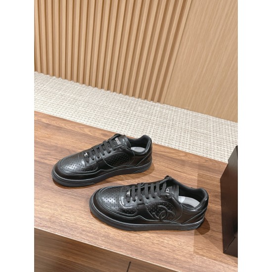 CHANEL Sneakers